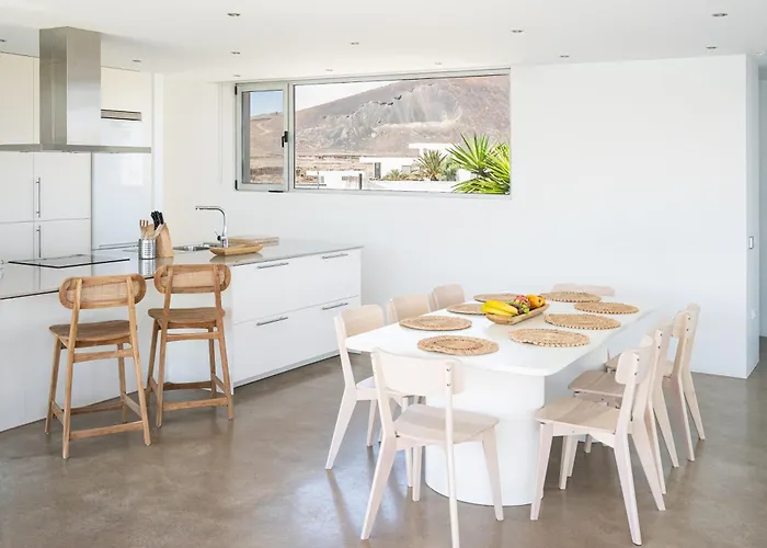 Casa Mascarena, Luxury With Heated Pool * Lajares