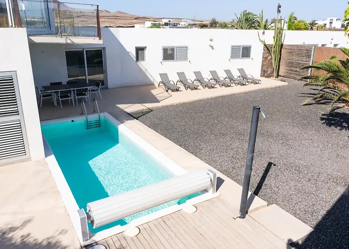 Casa Mascarena, Luxury With Heated Pool Lajares