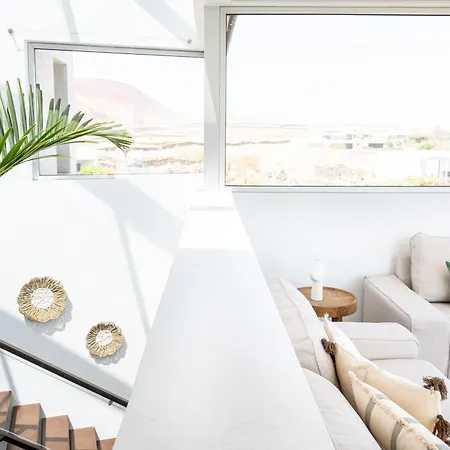 Casa Mascarena, Luxury With Heated Pool Lajares