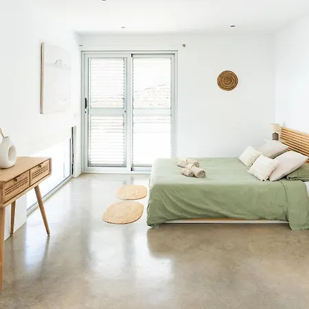 Casa Mascarena, Luxury With Heated Pool Lajares