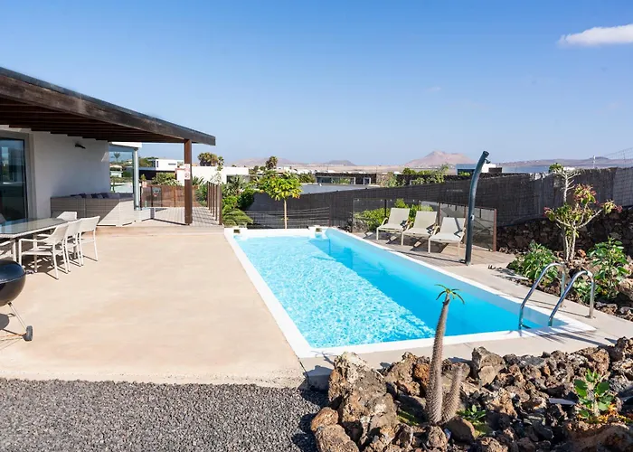 Casa Mascarena, Luxury With Heated Pool * Lajares